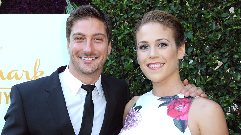 Daniel Lissing and Erin Krakow smiling