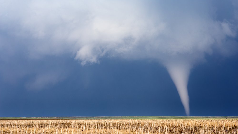 When You Dream About Tornadoes, This Is What It Really Means