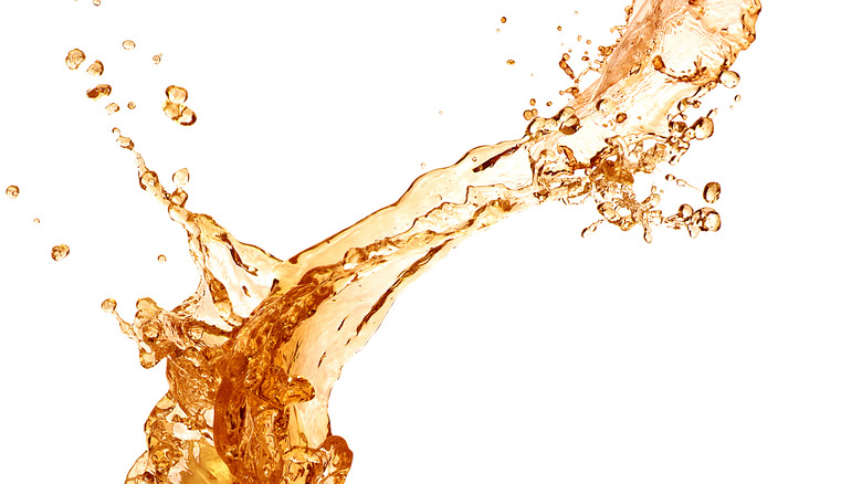 apple juice splash