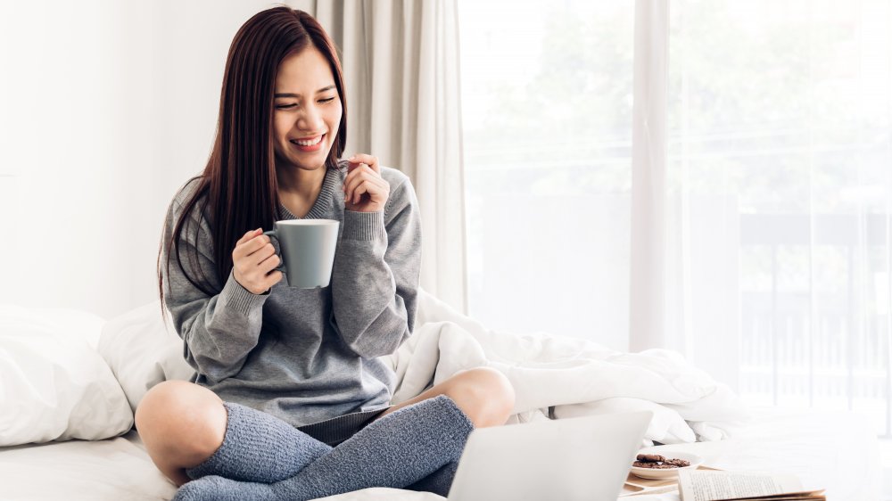 woman drinking tea