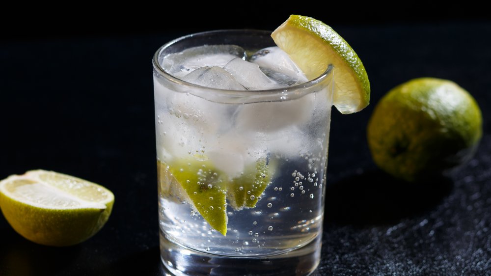 A vodka soda with lime