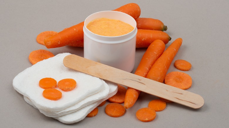 hair mask and raw carrots