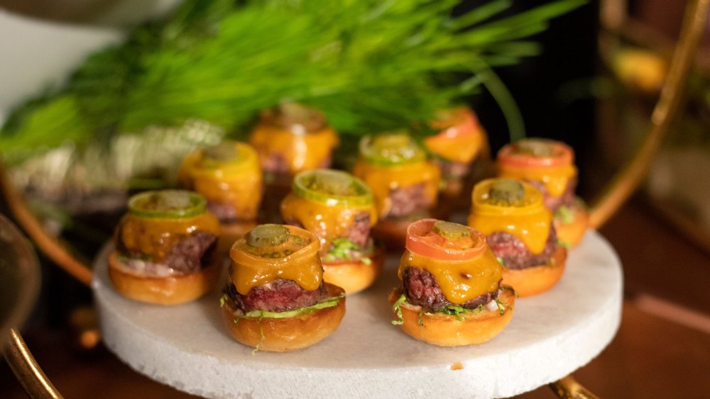 Red meat burger sliders