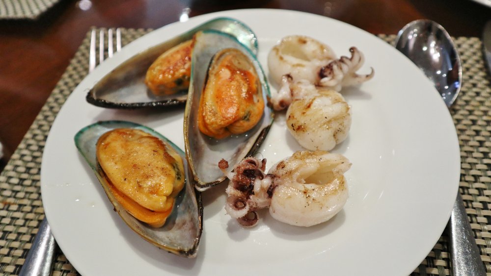 Plate with grilled shellfish