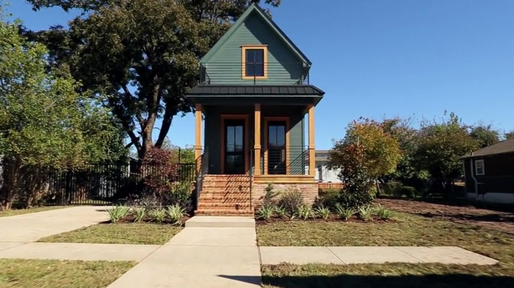 The iconic Shotgun House from Fixer Upper