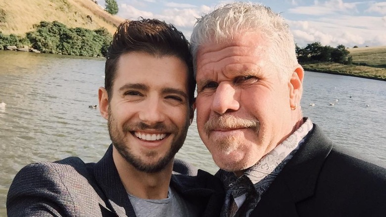 Julian Morris and Ron Perlman selfie