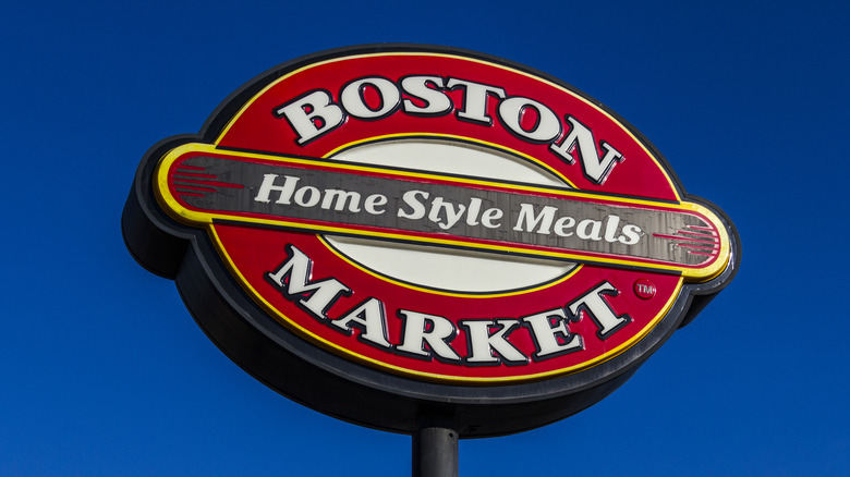 boston market sign against sky