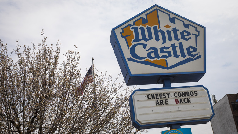 white castle sign