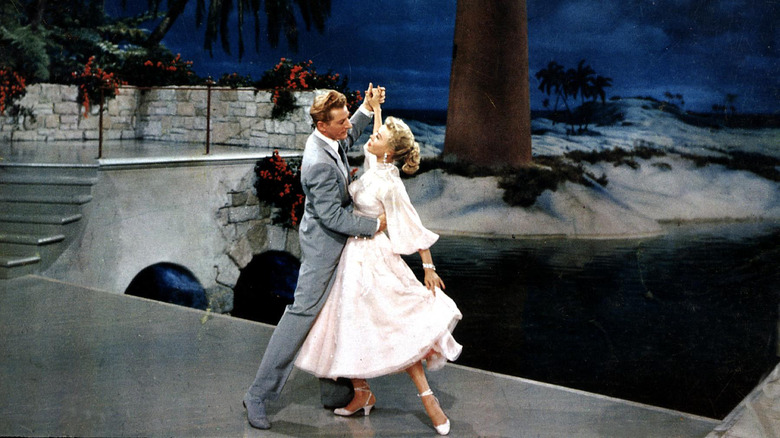 Vera-Ellen and Danny Kaye in "White Christmas"