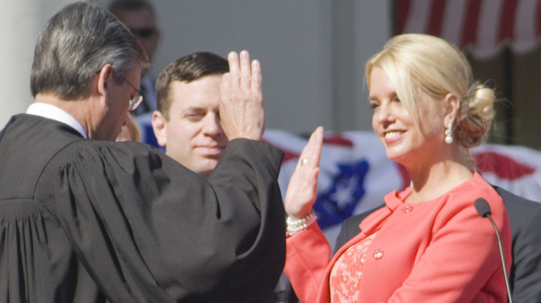 Pam Bondi taking an oath