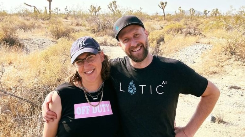 Bialik and Cohen on a hike 