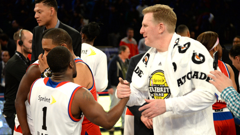 michael rapaport playing basketball