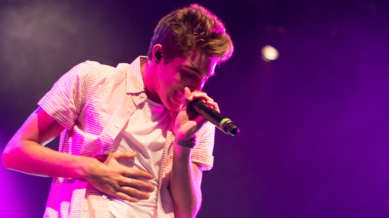 Jackson Guthy performing