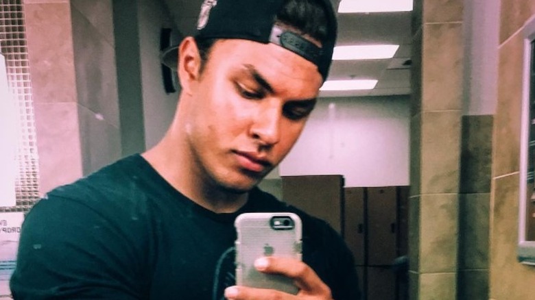 Aaron Clancy, gym selfie