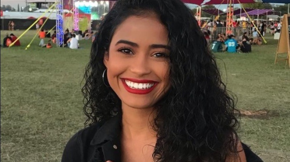 Jessenia Cruz smiling on Instagram