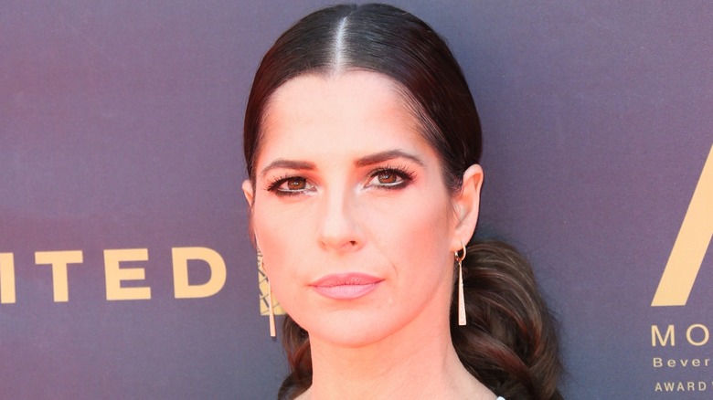 Kelly Monaco on the red carpet (close-up)