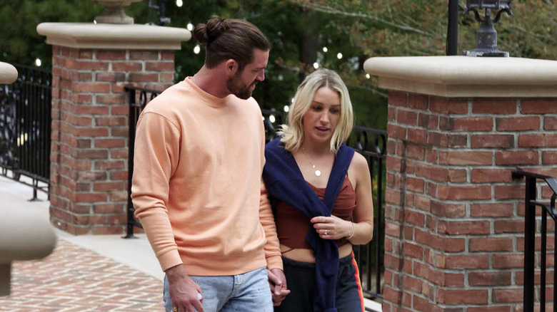 L-R: Kurt and Amanda walking in the "Ready, set, JOE!" episode of JOE MILLIONAIRE: FOR RICHER OR POORER