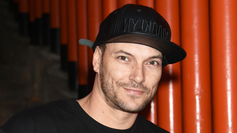 Kevin Federline smiling