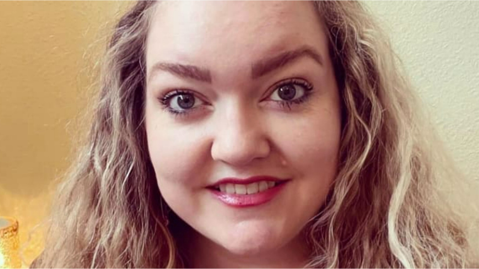Why Colleen Hoover Has Book Lovers Divided