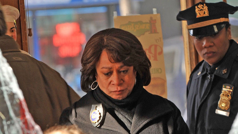 S. Epatha Merkerson on set