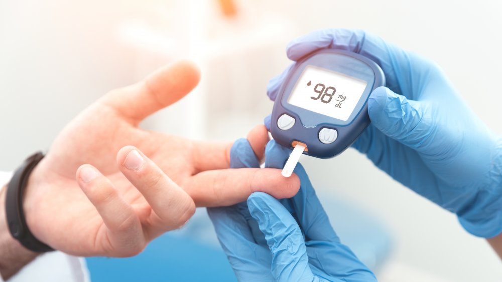 Diabetic testing blood sugar
