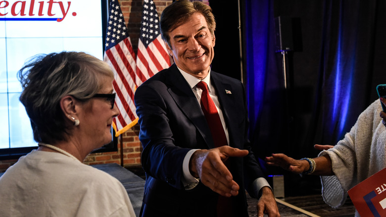 Dr. Oz shaking hands