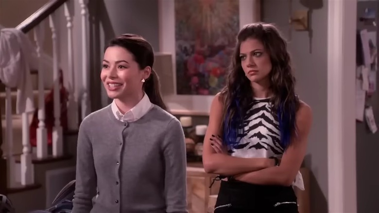 Miranda Cosgrove and co-star on Crowded