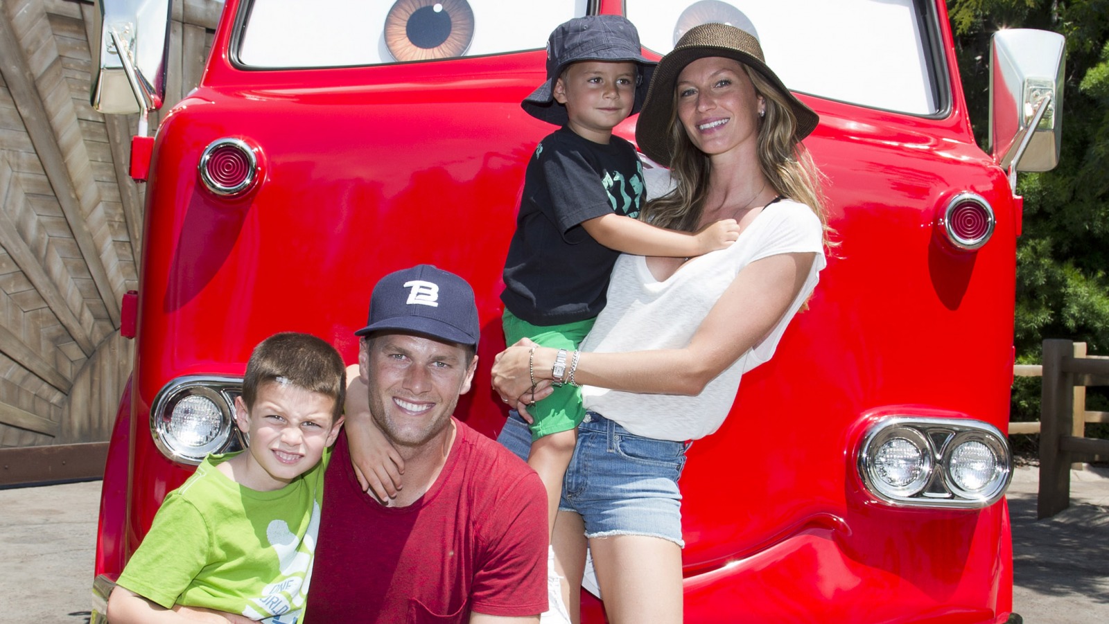 Why Gisele B Ndchen Doesn T Want To Be Called A Stepmom