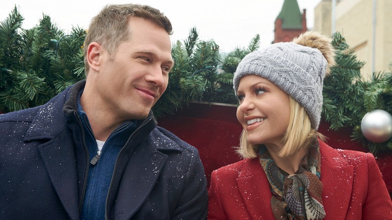 Luke Macfarlane and Candace Cameron Bure movie