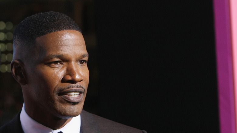 Jamie Foxx smiling at an event.