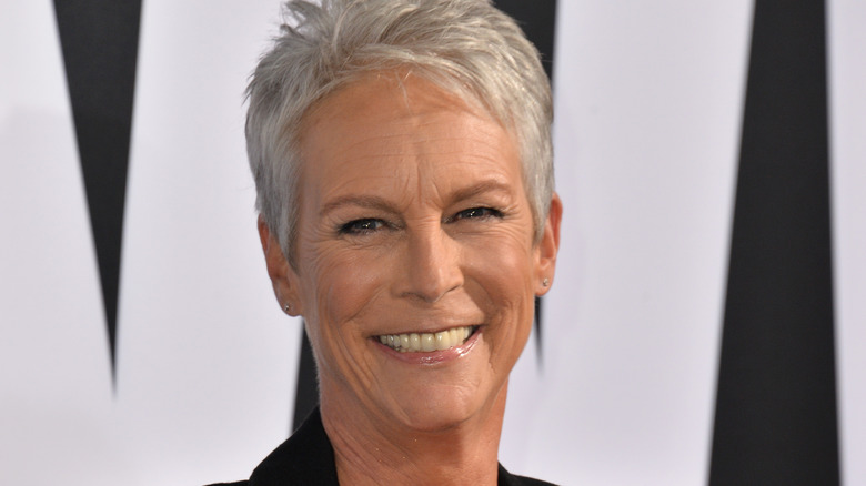 Jamie Lee Curtis red carpet smiling