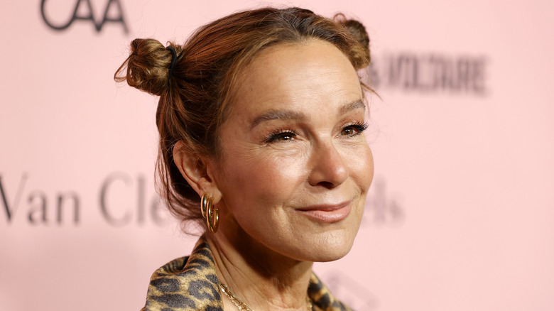 Jennifer Grey posing at event