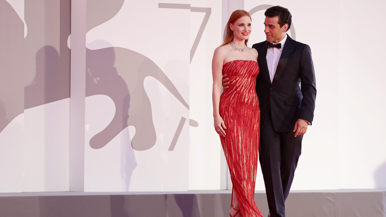 Jessica Chastain and Oscar Isaac on the red carpet