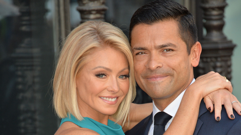 kelly ripa and mark consuelos