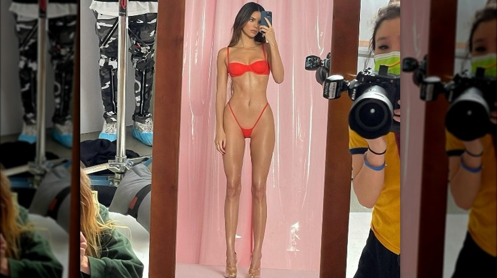 Kendall Jenner poses in an allegedly photoshopped shot