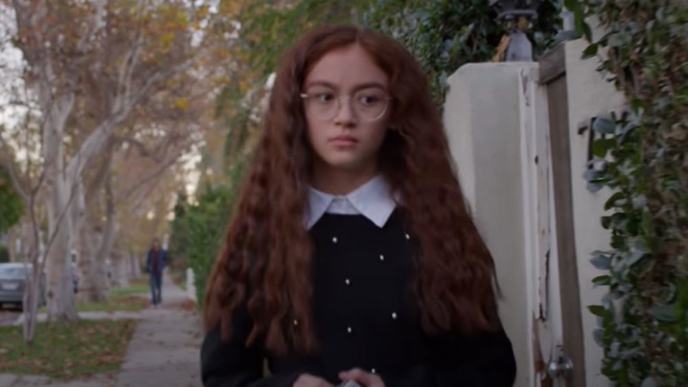 Anna Cathcart in Zoe Valentine