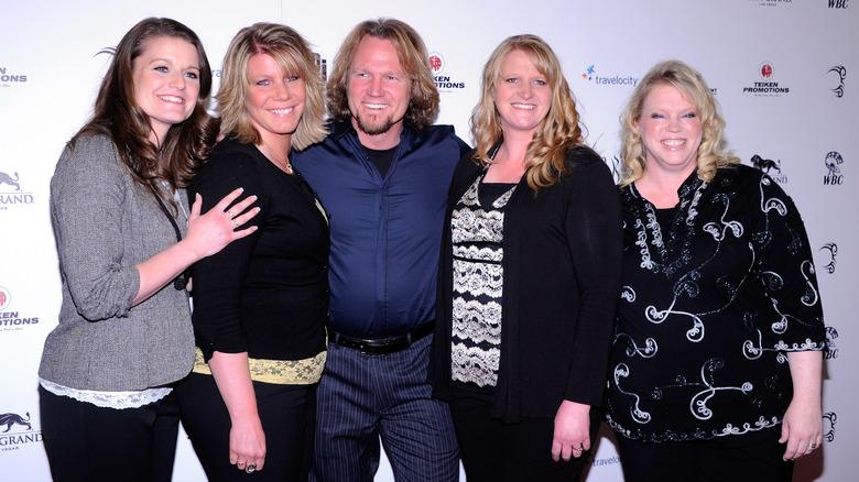 The cast of Sister Wives posing together