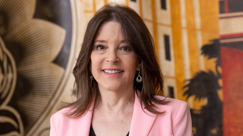 Marianne Williamson smiling