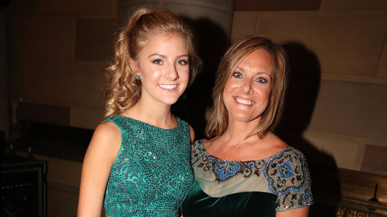 Paige Hyland posing with mother Kelly Hyland