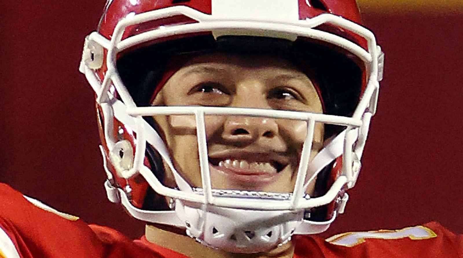 Why Patrick Mahomes' Unusual Walk Has People Talking