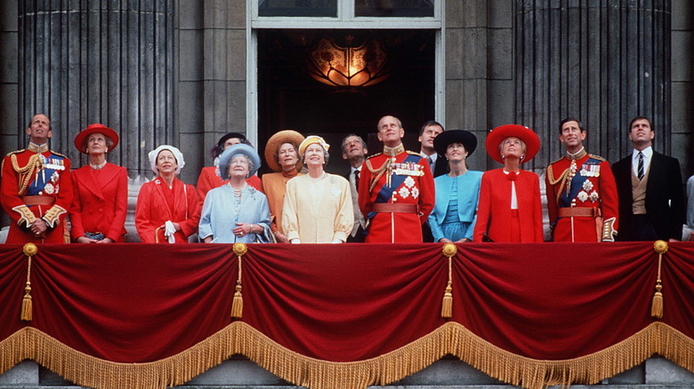 The royal family on the balcony 