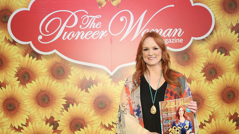 Ree Drummond celebrating her magazine