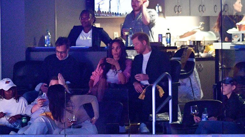 Meghan Markle and Prince Harry at a Lakers game