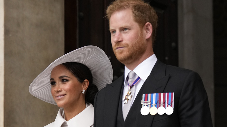 Prince Harry & Meghan Markle posing