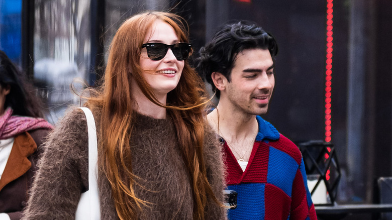 Sophie Turner and Joe Jonas walking in NYC