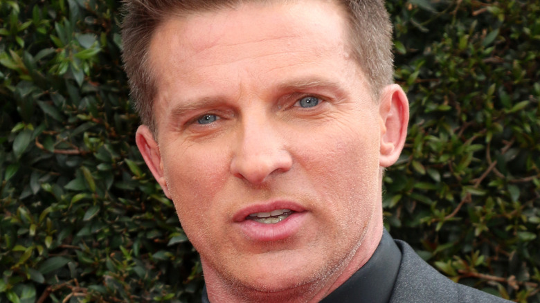 Steve Burton posing