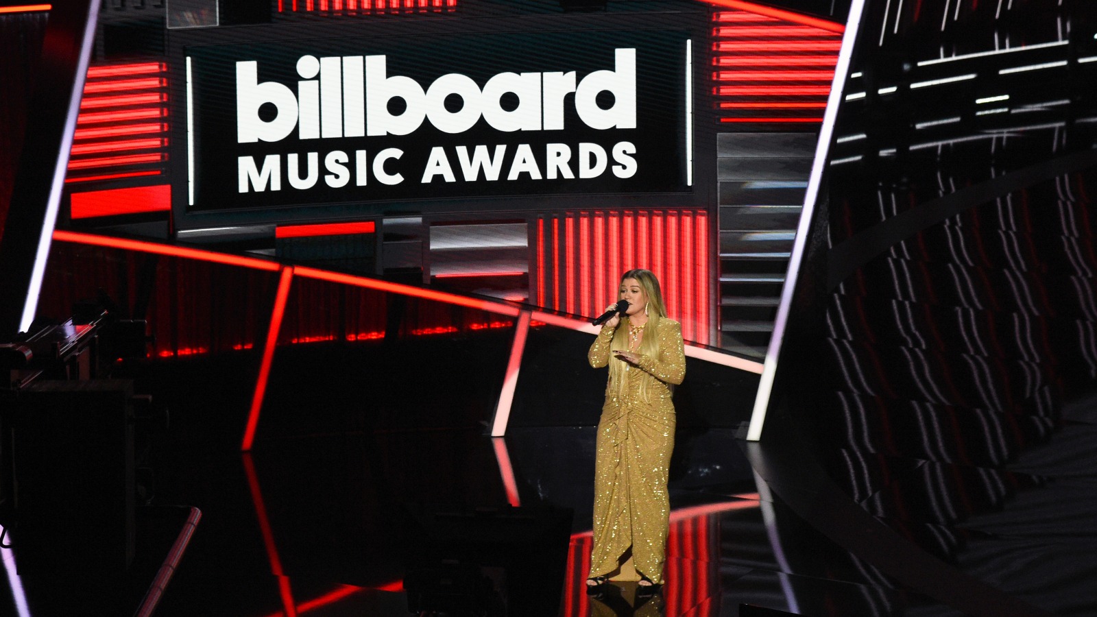 Why The Billboard Awards Fell Flat This Year