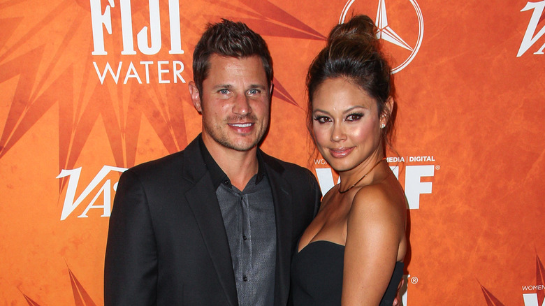 Vanessa and Nick Lachey smiling 