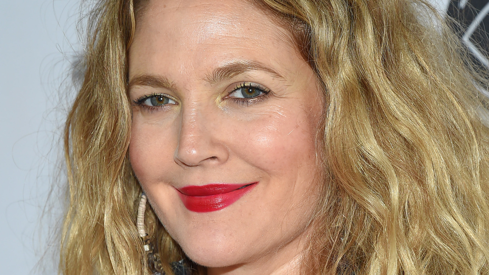 Why The Internet Is Cracking Up Over Drew Barrymore's Flirty Comment To ...