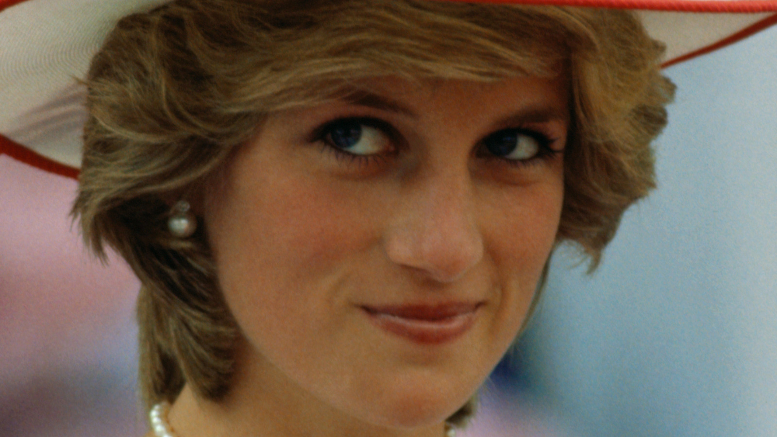 Why The Location Of The Princess Diana Statue Is So